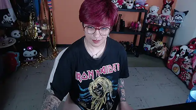 MissMiia2 live cam preview
