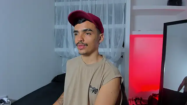 NicoKingg1_ live cam on StripChat