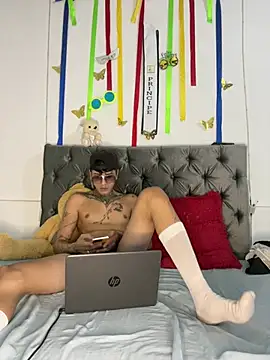 Camilo_Tattoo live cam on StripChat