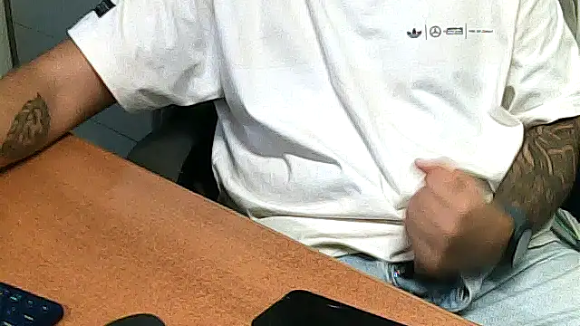 Boysexy98 live cam on StripChat