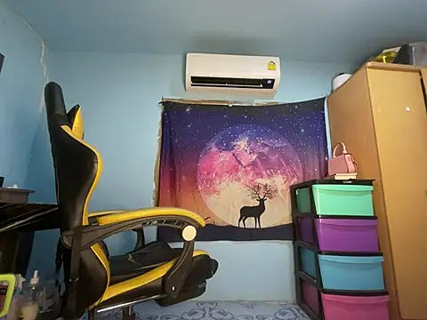 Show de webcam ao vivo com ningyiyi13 - Brinquedos Lovense interativos disponíveis