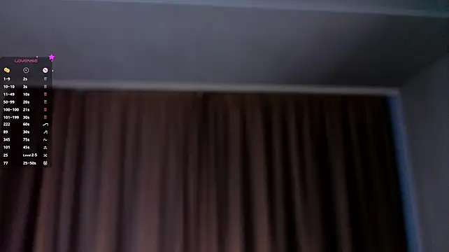 Show in live webcam con ChrisCroy - Giocattoli Lovense interattivi disponibili