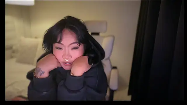 _XXXKittyTingles live cam preview