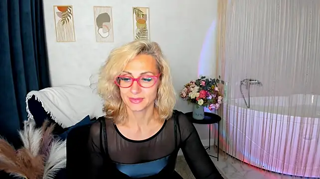 MuseOfStage live cam on StripChat