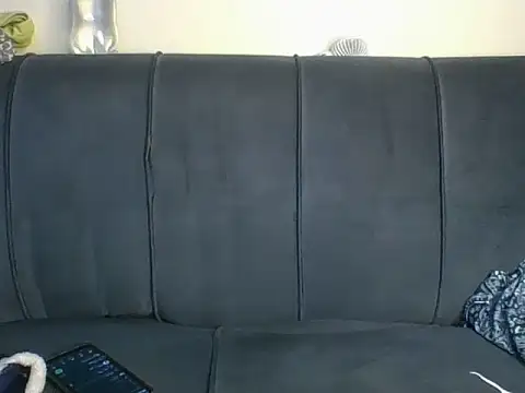 cheekyOnTop live cam preview