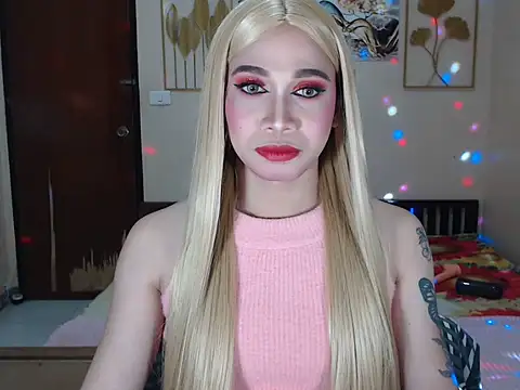 Tsmad_cock