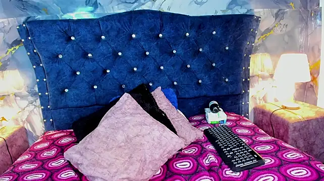 Nova-Bliss live cam preview