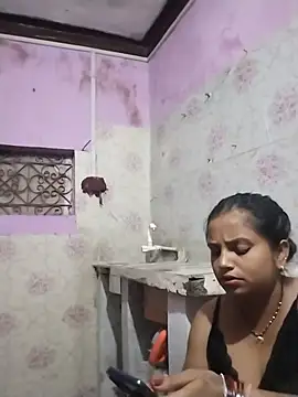 aapki-bhabhiii webcam stripchat model stream image