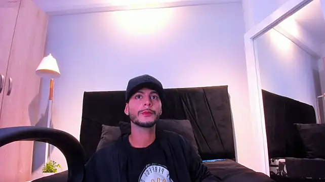 Ethan_Levi