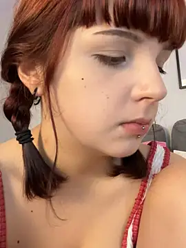 AriMermaid live cam on StripChat