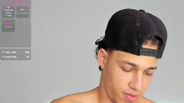 orionblaze69_ live cam on StripChat