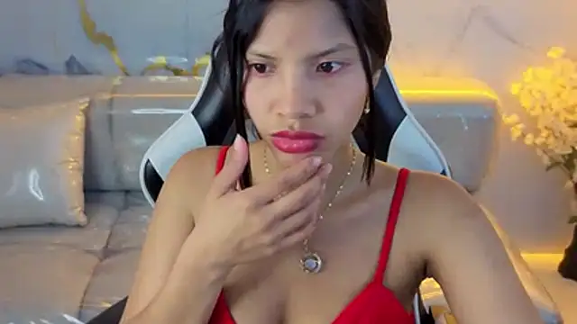 emily_smith_t live cam on StripChat