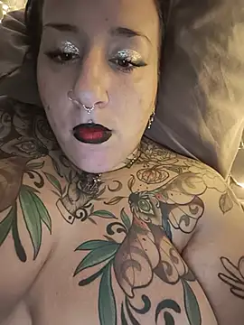 Thelittledevil388 webcam