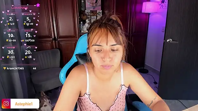 AmberWolf_ webcam stripchat model stream image