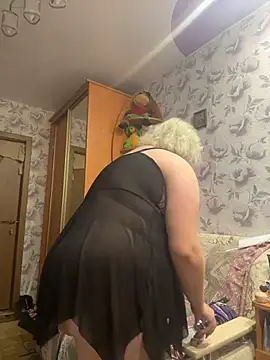 LoloMensens live cam on StripChat