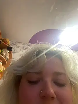LoloMensens webcam stripchat model stream image
