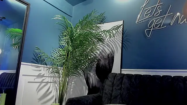 Skyyle_ live cam on StripChat