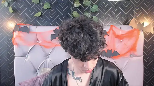 Axel__Evans live cam on StripChat