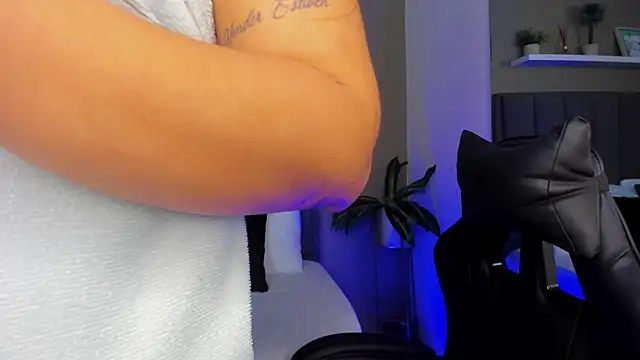 anagil_ live cam on StripChat