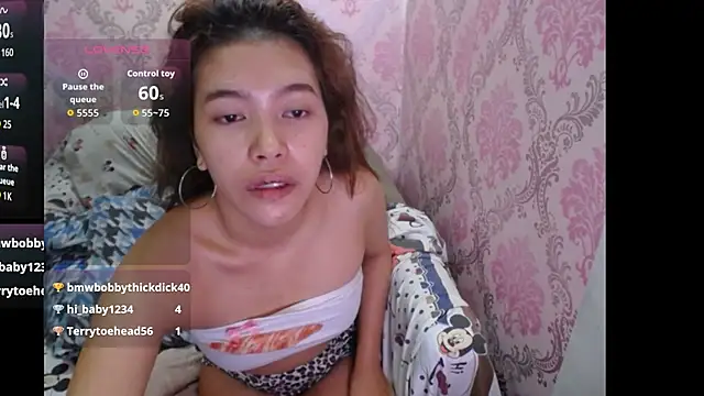 Shaina_Sexy18 live cam on StripChat