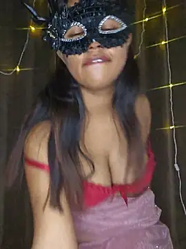 Emilia_02 live cam on StripChat