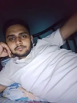 rahulsaxy live cam on StripChat