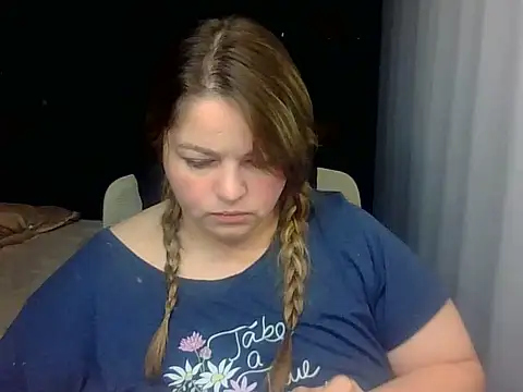 cute__cherry live cam on StripChat