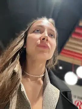 ICrazyOneIRL live cam on StripChat