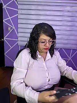 MiiaaJoness