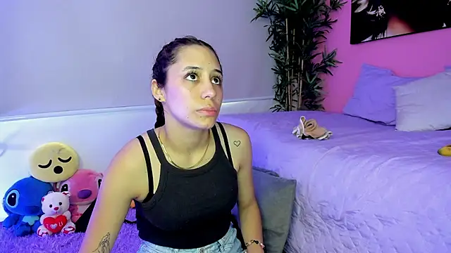 Tania 06 on Stripchat