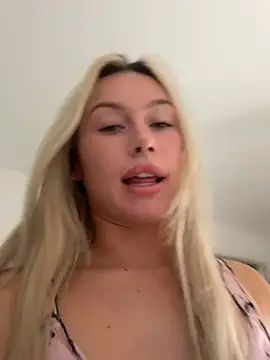 SexySaraxxoo