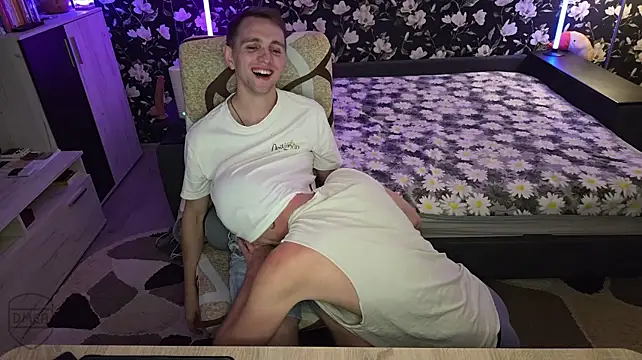Vuitton live sex cam
