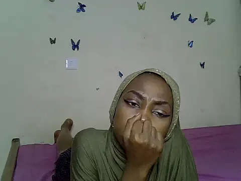Pretty_troublez webcam stripchat model stream image