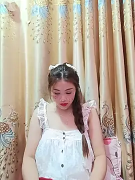 Lucky_lucky2k live cam on StripChat