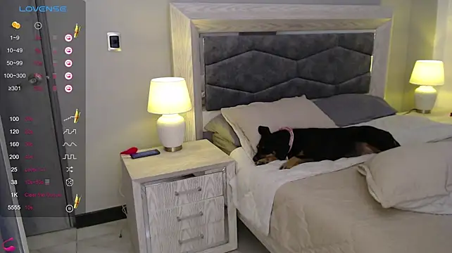 Anita-mora live cam preview