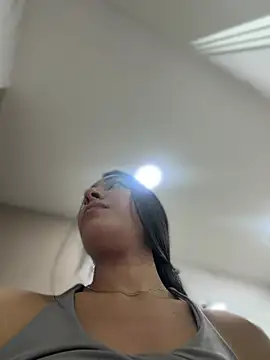 AshleyG_222 live cam preview