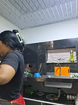Sweet-Dirty-Storm live cam preview