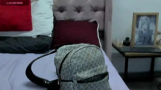 Michelle-Daniels live cam preview