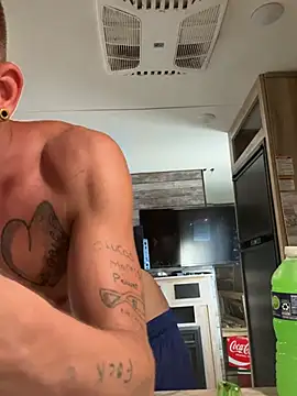 BabyGiraffe25 live cam on StripChat