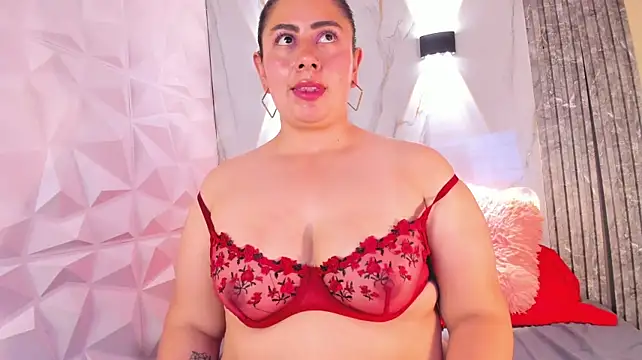 Letty_rossi live cam preview