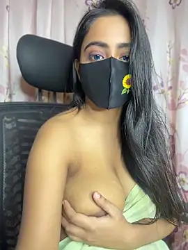 Show de webcam en vivo con Naughty_Queen49 - Juguetes Lovense interactivos disponibles