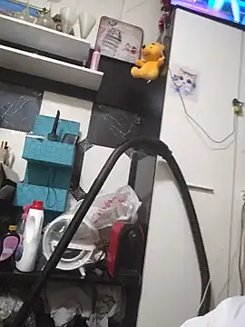Monikss23 live cam on StripChat