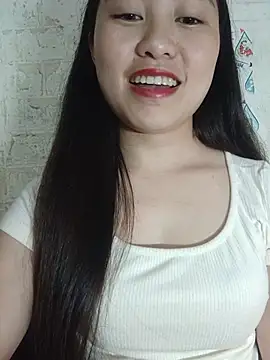 Cherry-squirtt live cam on StripChat
