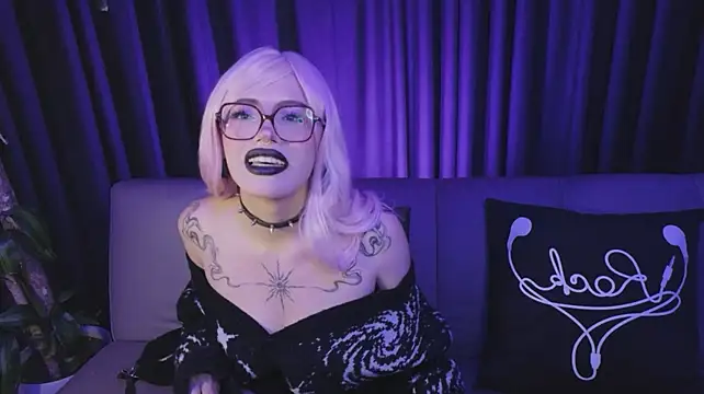 amimodee live cam on StripChat