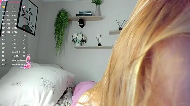 Red_FoxGirl