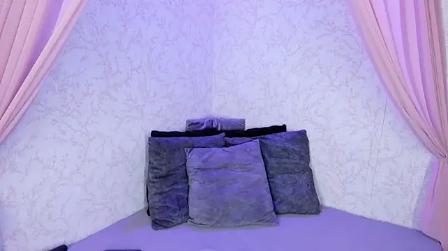 LolaGray__ webcam
