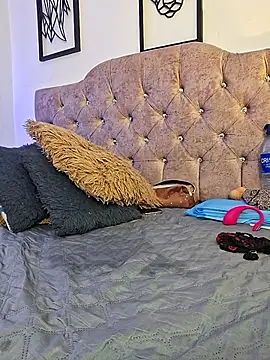 Show de webcam ao vivo com FelinaJohnson - Brinquedos Lovense interativos disponíveis