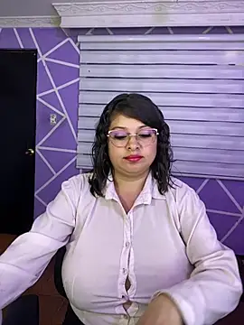 MiiaaJoness