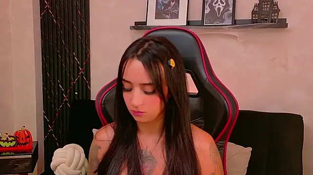 EmmyEvans1 live cam preview
