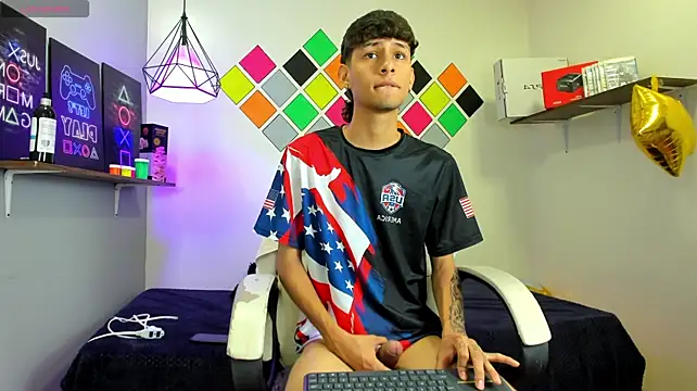 DraxBlade09 live cam on StripChat